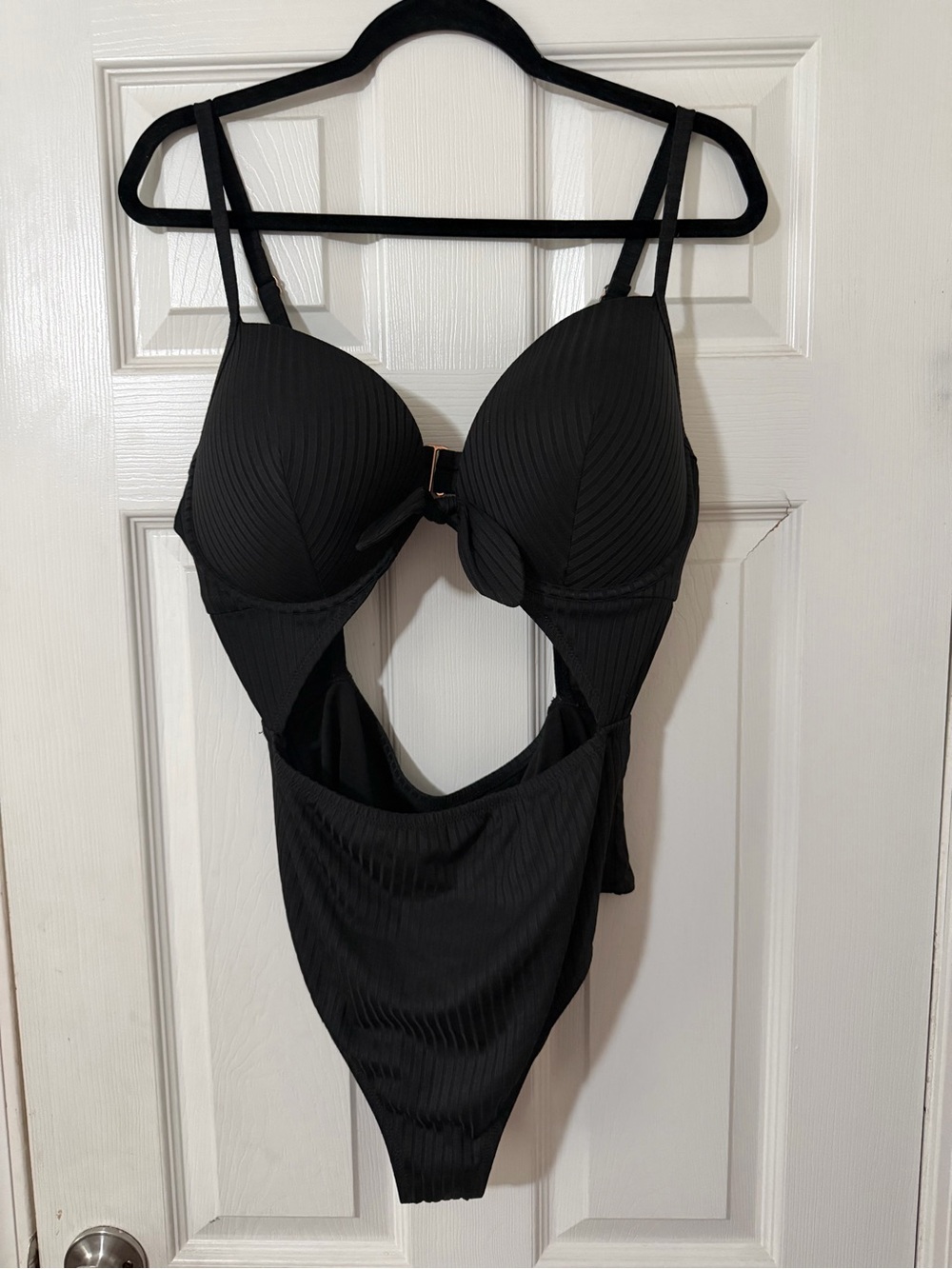 Shade And Shore Womens Bathing Suit Black Ribbed Cut Out 38 DD